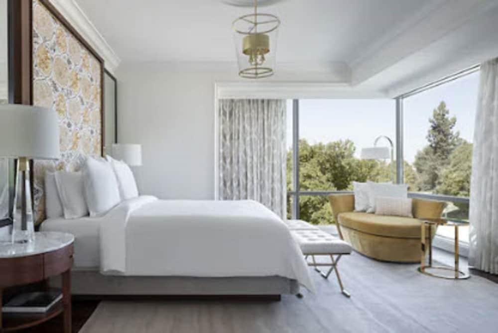 Four Seasons Hotel Los Angeles At Westlake Village Exterior photo