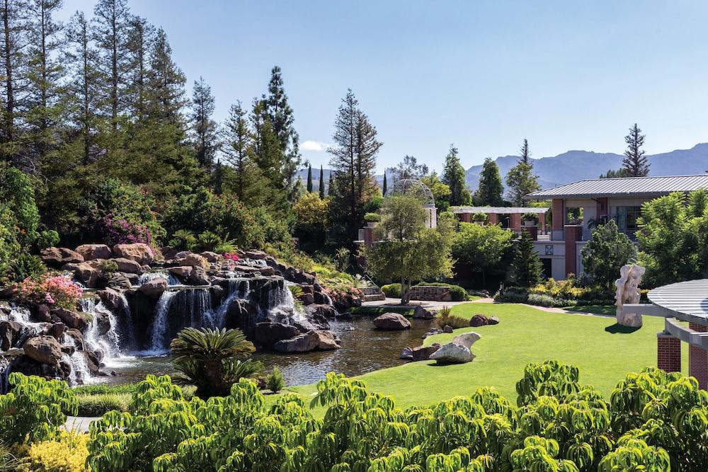 Four Seasons Hotel Los Angeles At Westlake Village Exterior photo