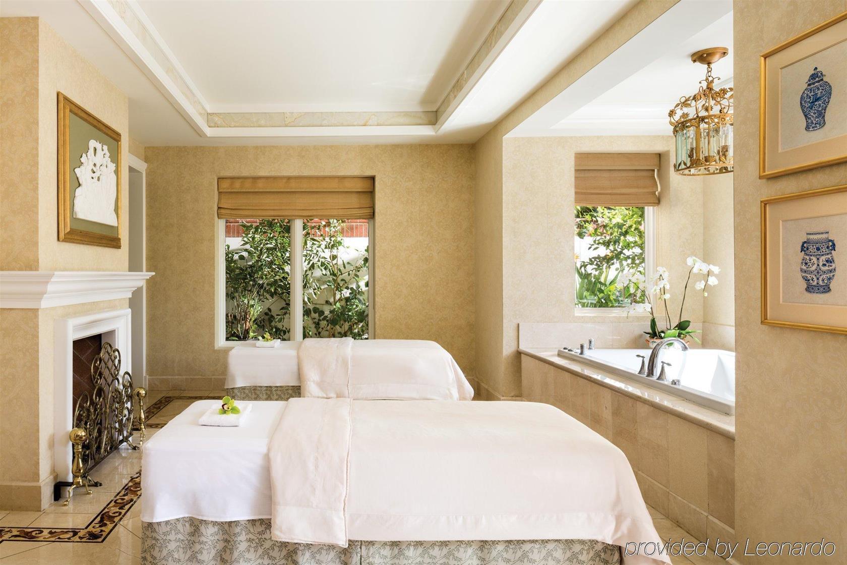 Four Seasons Hotel Los Angeles At Westlake Village Exterior photo